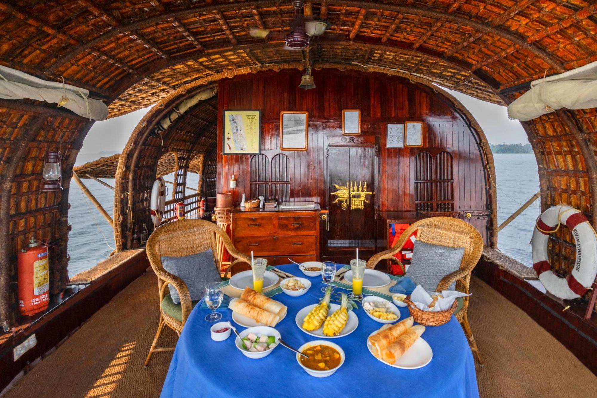 Spice Coast Cruises - Houseboat, A Cgh Earth Experience Hotel Alappuzha Kültér fotó