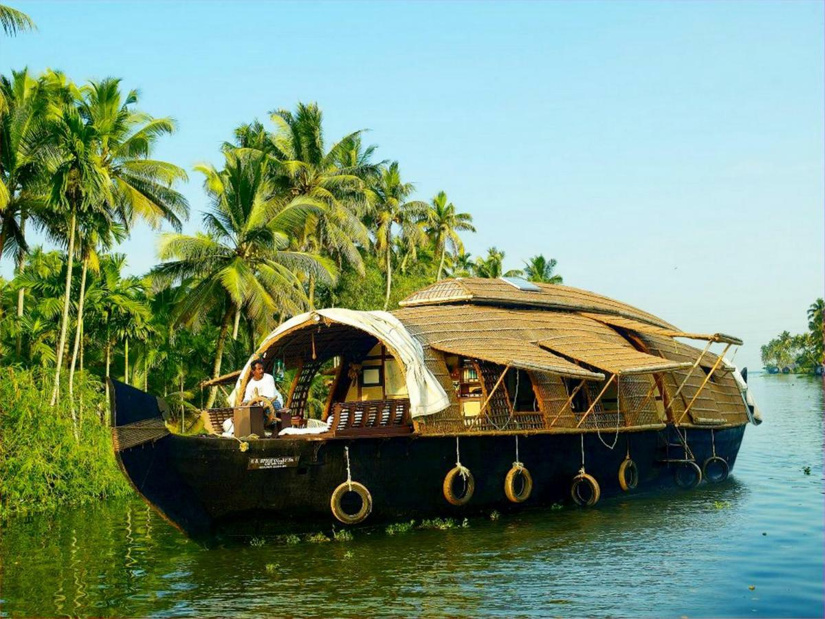 Spice Coast Cruises - Houseboat, A Cgh Earth Experience Hotel Alappuzha Kültér fotó