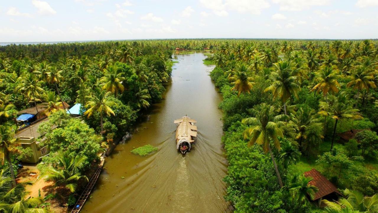 Spice Coast Cruises - Houseboat, A Cgh Earth Experience Hotel Alappuzha Kültér fotó